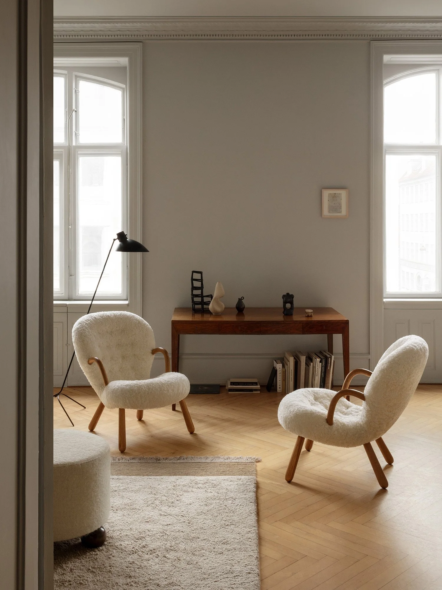 The Clam Chair by Arnold Madsen produced by Dagmar — GESTALT NEW YORK